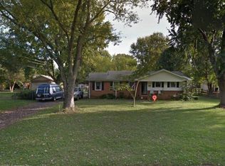 4232 Firethorne Rd, Charlotte, NC 28205