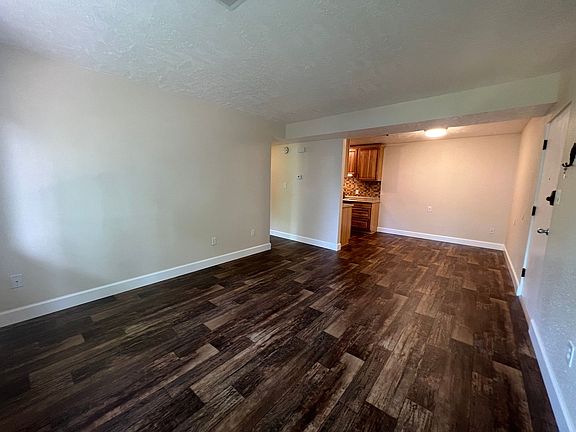 4th image of 1600 20th St S #7