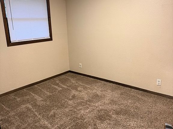 3rd image of 812 N 7th St APT 6