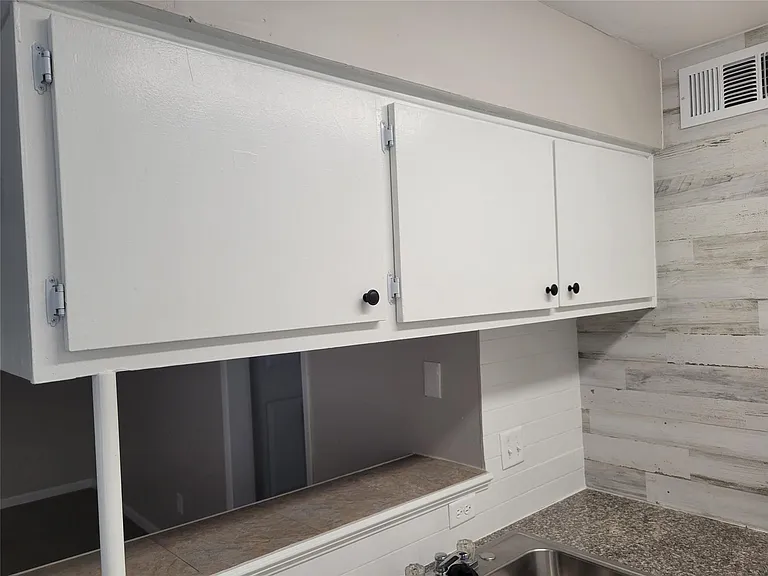 2922 Randolph Rd #4 — Photo 5