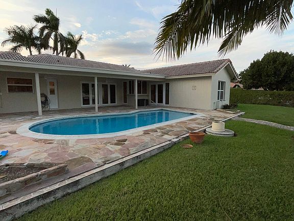 3rd image of 4315 Tranquility Dr