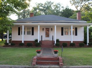 104 S 7th St, Pinetops, NC 27864