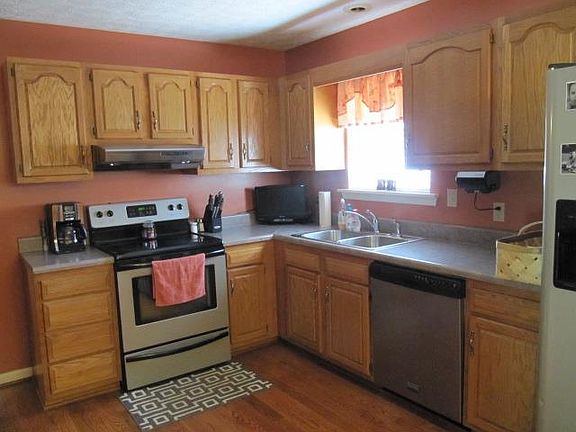 5th image of 473 Creek Ln
