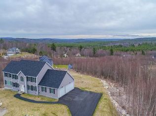 117 Foxberry Dr, New Boston, NH 03070