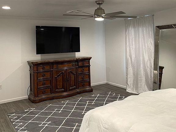 5th image of 6700 Curtis Rd