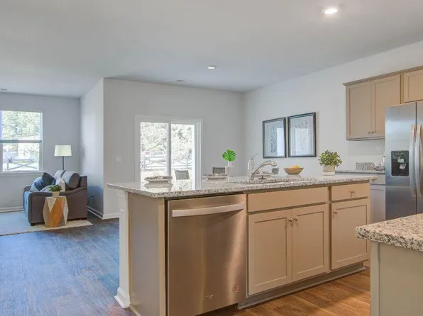 8848 Shovelnose Ct, North Charleston, SC 29406