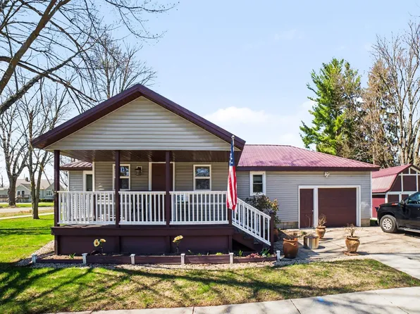 301 N 2nd St, Coleman, MI 48618