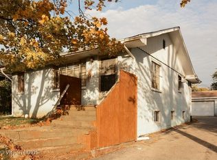 302 N Briggs St, Joliet, IL 60432