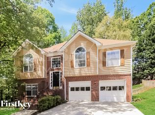 1005 Wolf Springs Cv, Lawrenceville, GA 30043