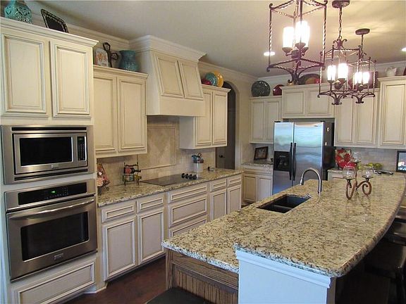 4th image of 7417 Hillstone Dr