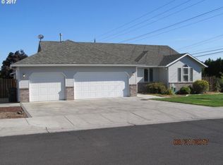 995 E Newport Ave, Hermiston, OR 97838