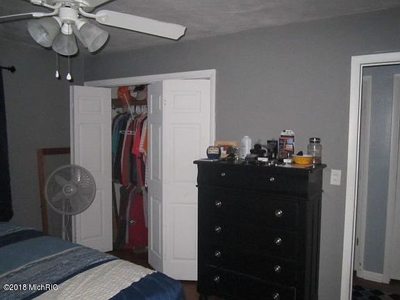 4th image of 16 Enlow Ct
