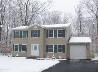 9135 Belvedere Rd, Tobyhanna, PA 18466