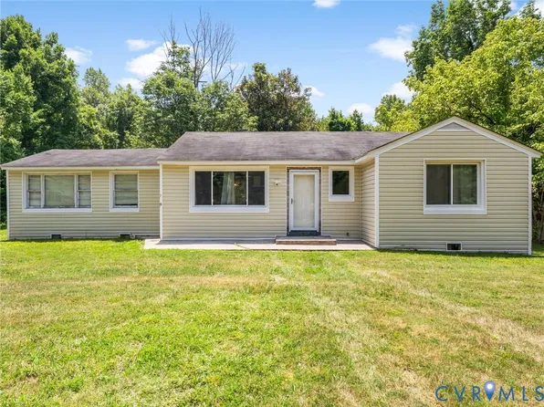 21868 King William Rd, West Point, VA 23181