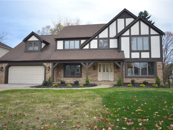 18104 Heritage Trl, Strongsville, OH 44136