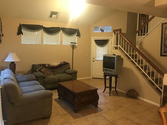 5th image of 1633 E Lakeside Dr Unit 13