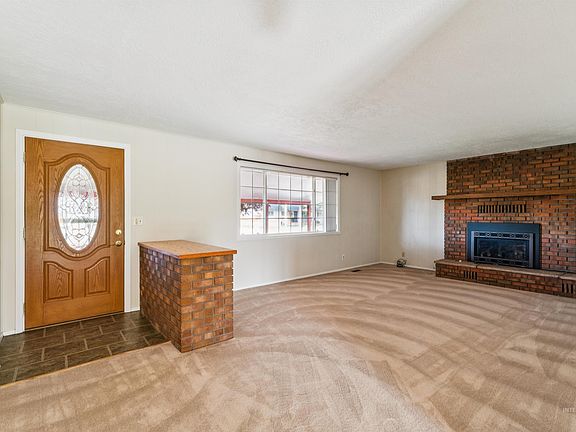 4th image of 3852 NW Morris Way