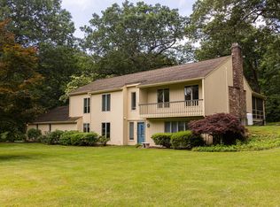 472 Saw Mill Rd, Guilford, CT 06437