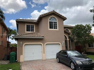 Bismark Homes At Venezia, Miami, FL 33185