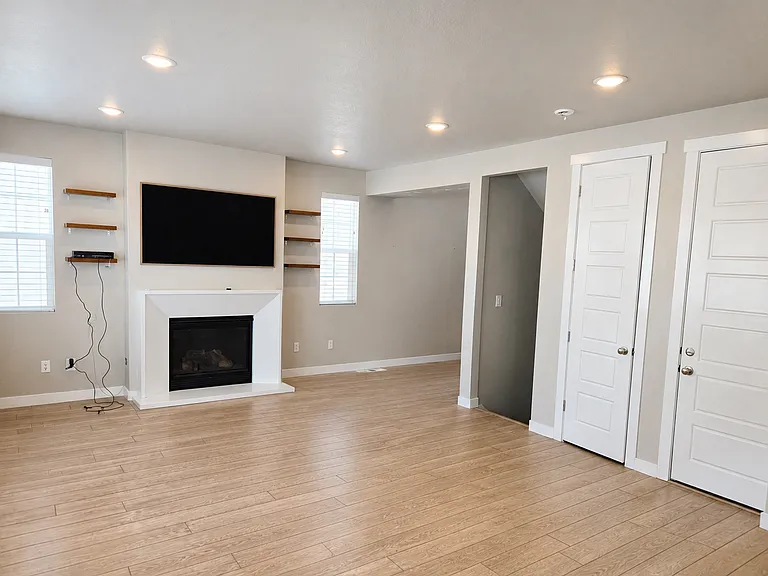 3334 W Lazy J Ln — Photo 3