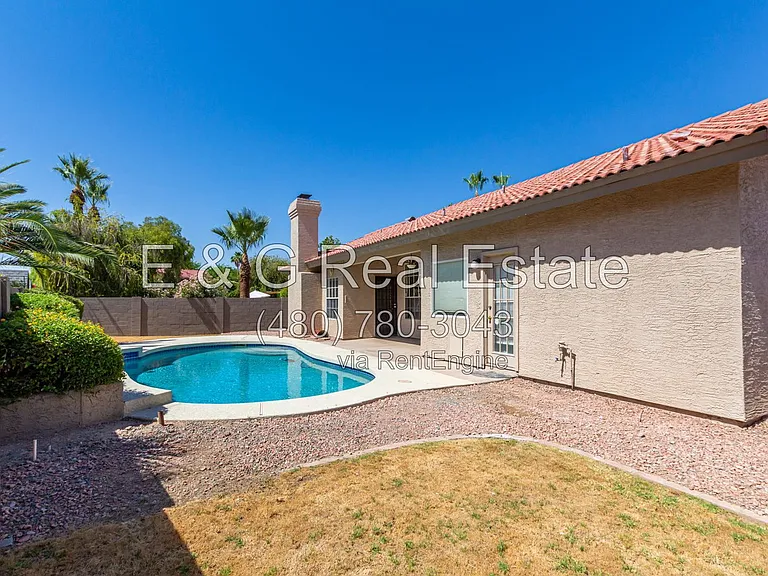 8495 S Maple Ave — Photo 30