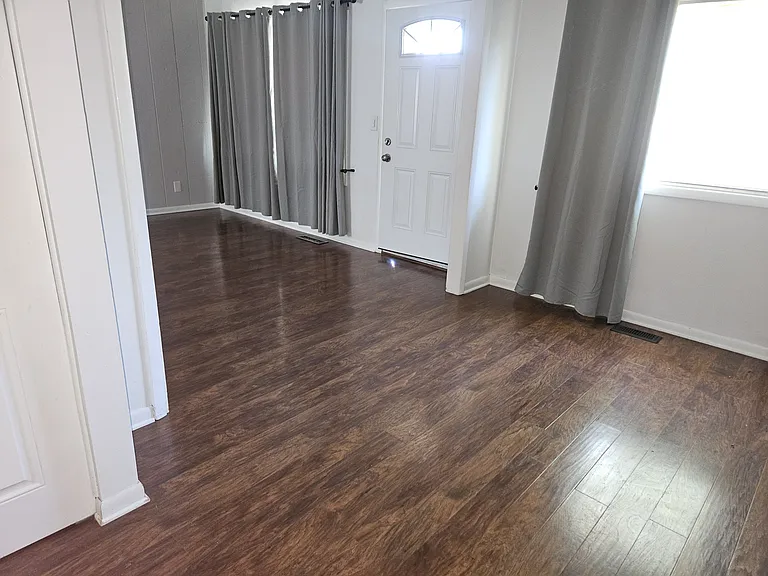 2042 Byron Dr — Photo 8