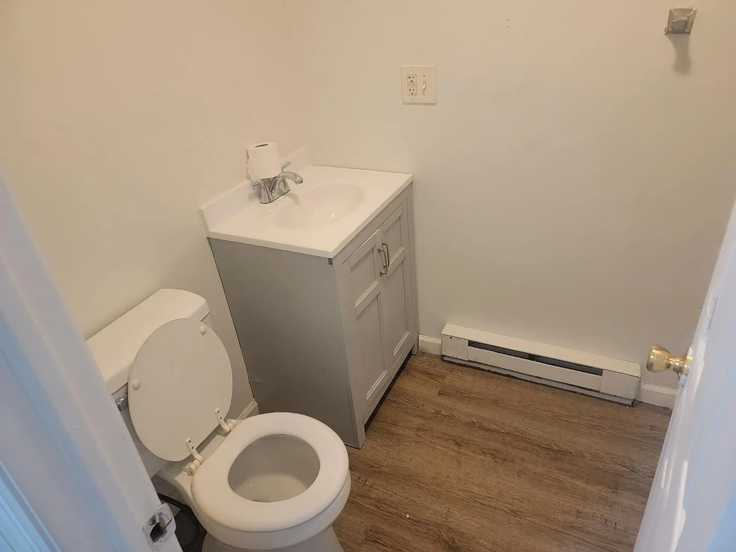 3 bed, 1700 sqft, $800 — Photo 4