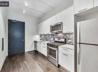 1433 N Wells St #306, Chicago, IL 60610