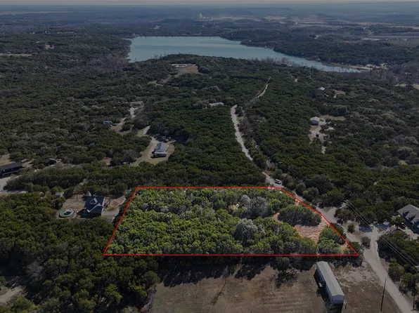 9014 Ridge Ct, Cleburne, TX 76033