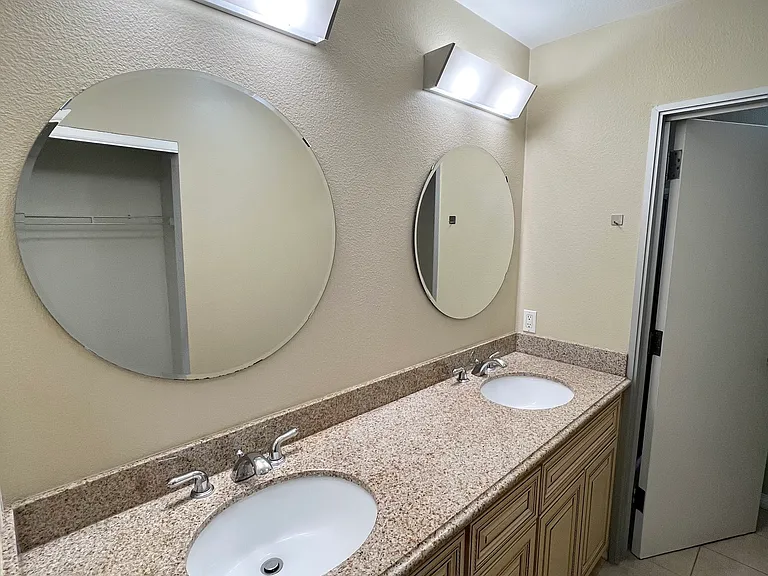 323 E Dayman St #1 — Photo 19