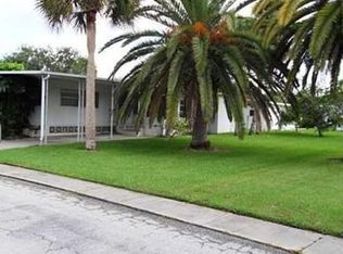 581 Water Lily Dr, Venice, FL 34293