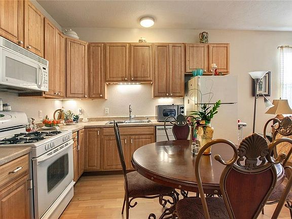 4th image of 4529-31 S Derbigny St