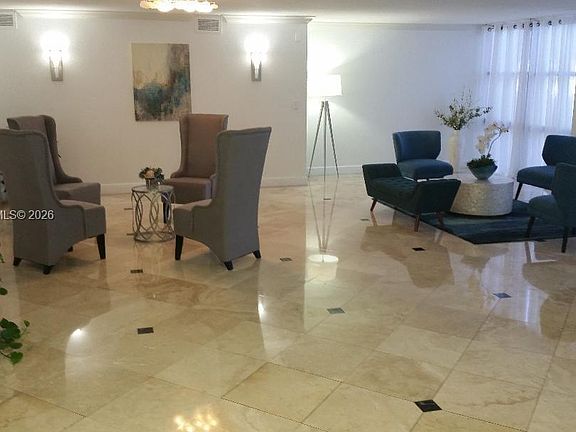 2nd image of 800 Parkview Dr APT 416