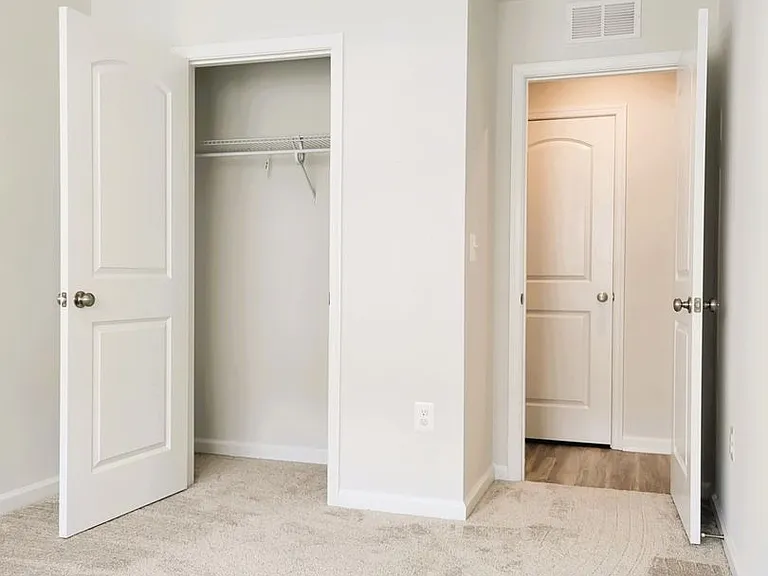 9220 Saint Charles Cir — Photo 16