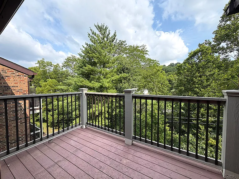 52 Woodland Hills Dr #10 — Photo 21