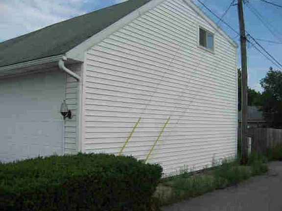 3rd image of 1303 23rd St