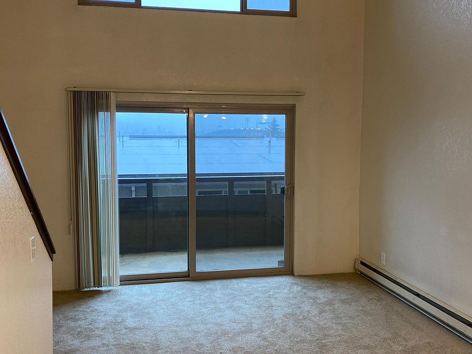 1st image of 4254 7th Ave NE APT 305