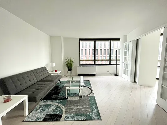 Rented by City Connections Realty | media 10