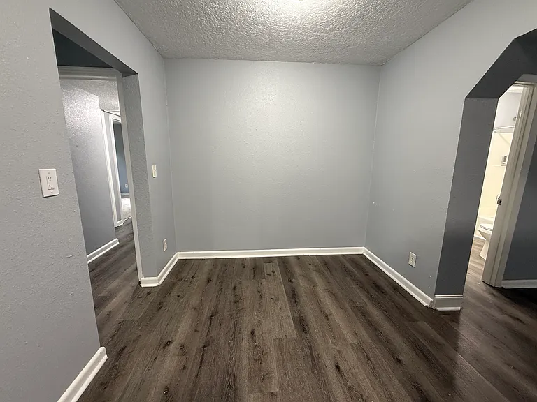 2739 King Cole Dr — Photo 5