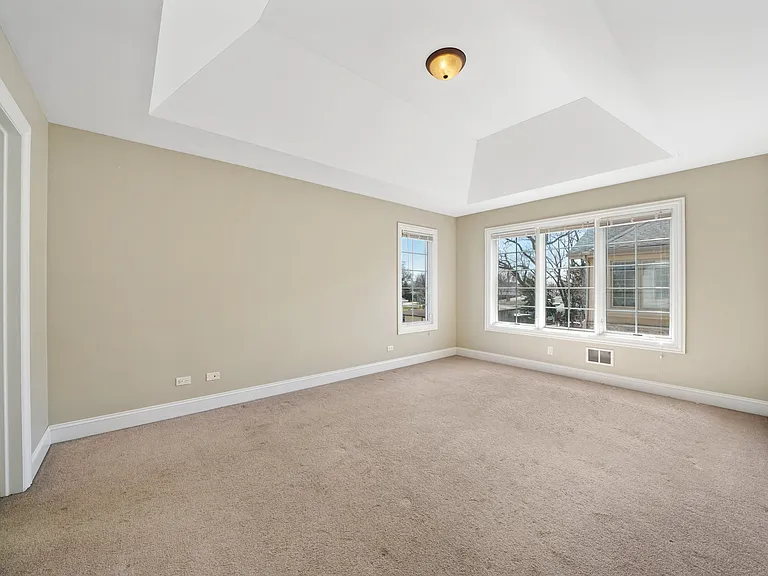 825 S La Grange Rd #A — Photo 13