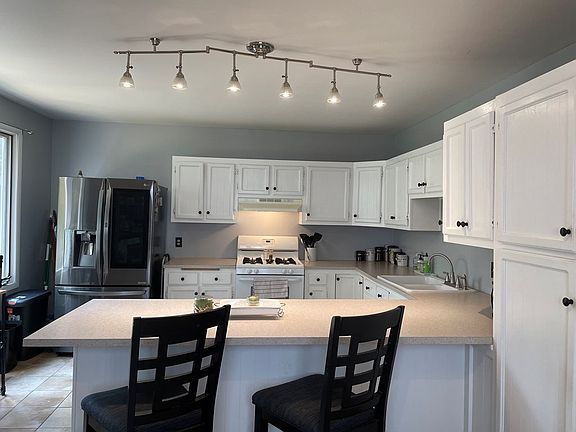 3rd image of 448 Arch St #16/0680