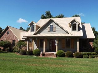 1421 Lakehall Rd, Lake Village, AR 71653