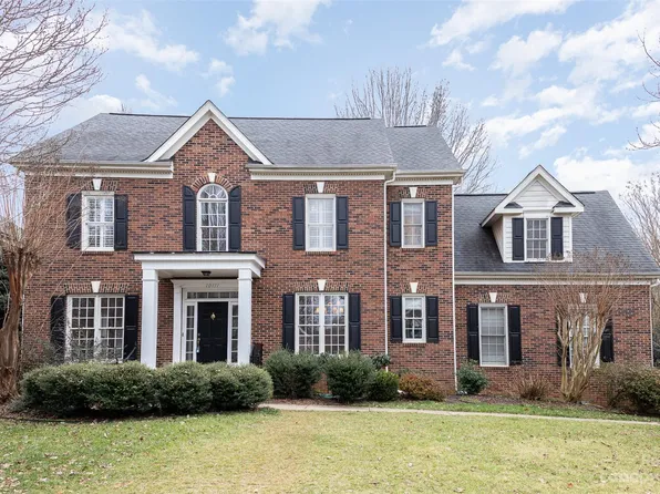 10111 Paradise Ridge Rd, Charlotte, NC 28277