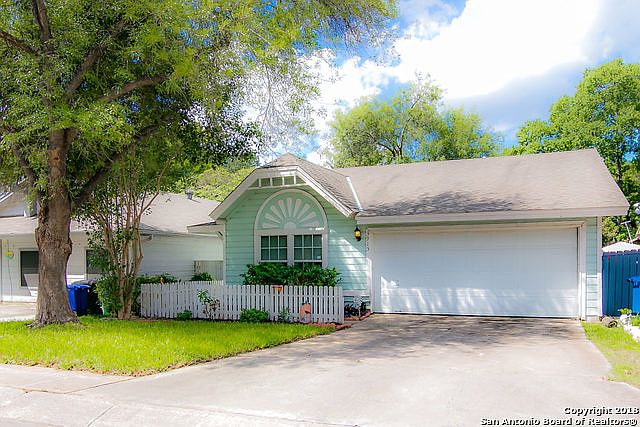 1st image of 3915 Heritage Hill Dr