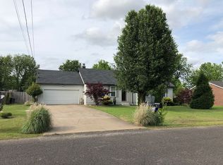 295 Maddox Dr, Jackson, TN 38305