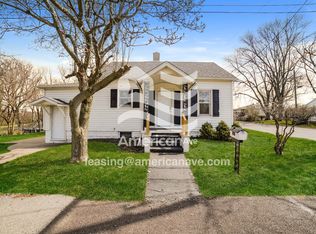 300 Reservoir Rd, Pekin, IL 61554