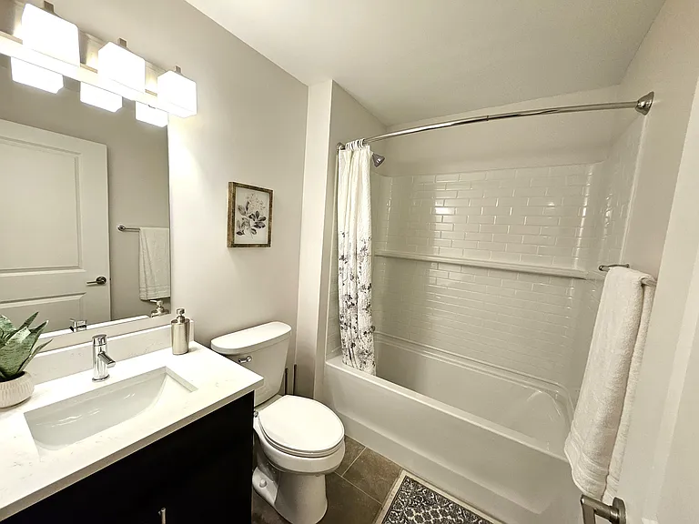 2287 E 89th St #3 — Photo 13