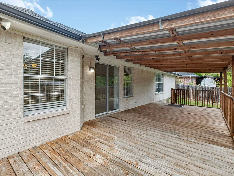 2511 Westwood Main Dr — Photo 21
