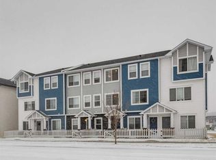 2103 N Jumping Pound Cmn, Cochrane, AB T4C 2L1