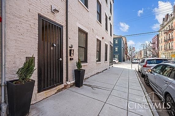 2nd image of 13 W 15th St #A5